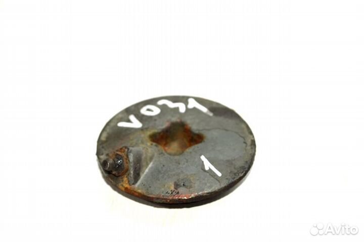 Крышка шкворня поворотного кулака, переднего моста volvo FH12 1-seeria (01.93-12.02)