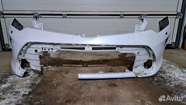 Бампер передний camry 55