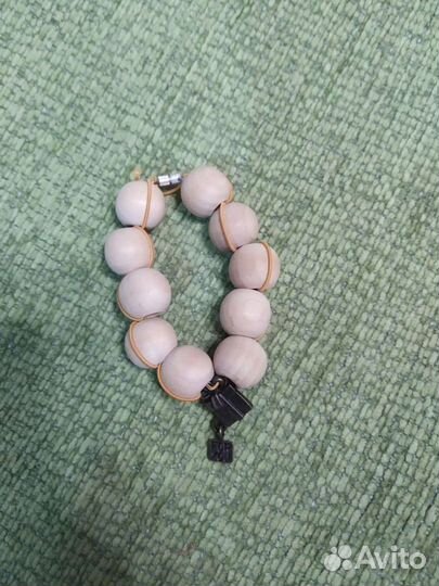 Резинки браслеты прически