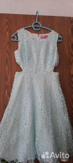 Нарядные платья для девочек