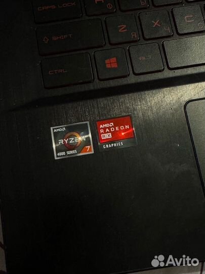 Ноутбук MSI bravo 15
