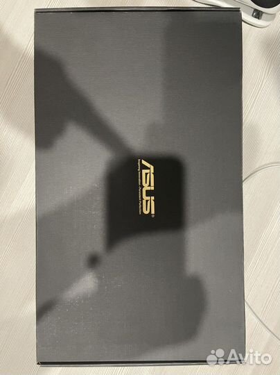 Asus GTX 560 overlocked 850 MHz 1 gb