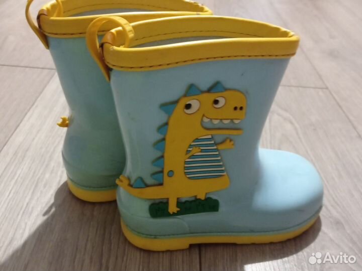Резиновые сапоги