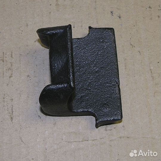 Прижим колеса маз заднего