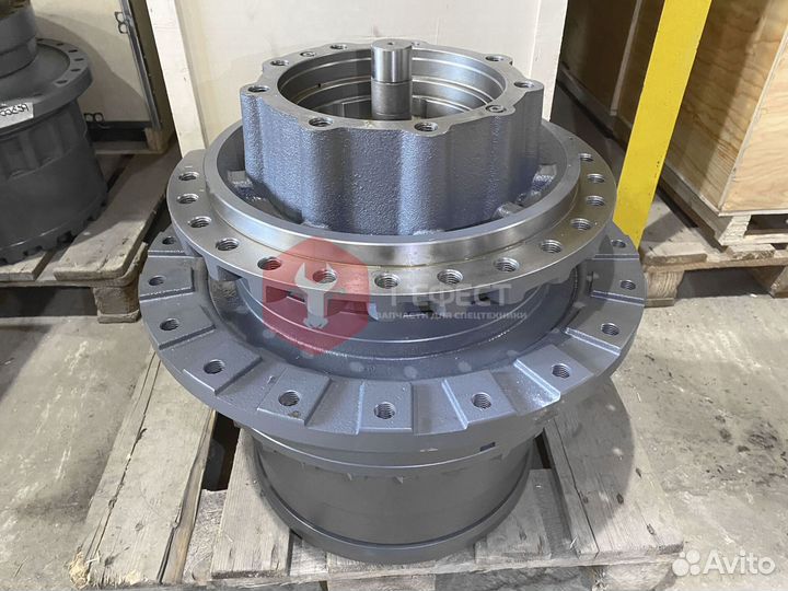 Бортовой редуктор Hitachi ZX350H 9190222