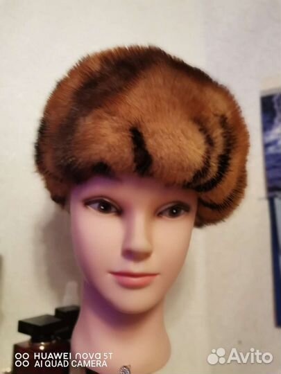 Шапка берет норковый очень красивая