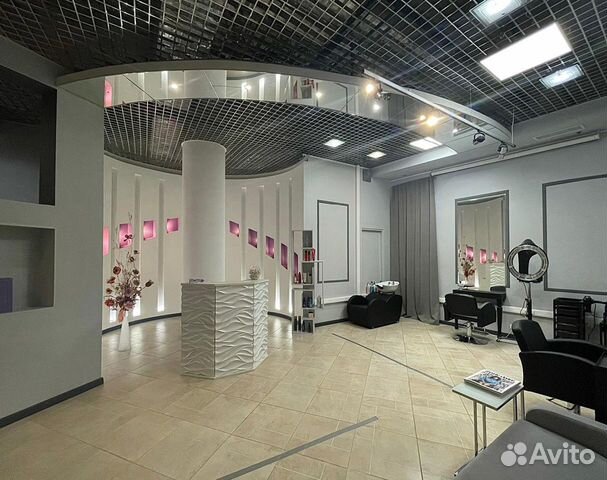 Мастер маникюра и педикюра