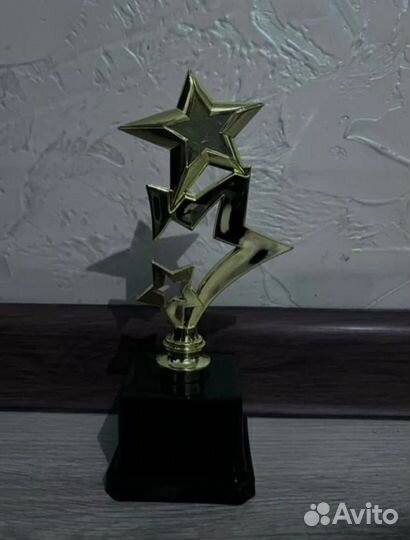 Награды с выставки собак