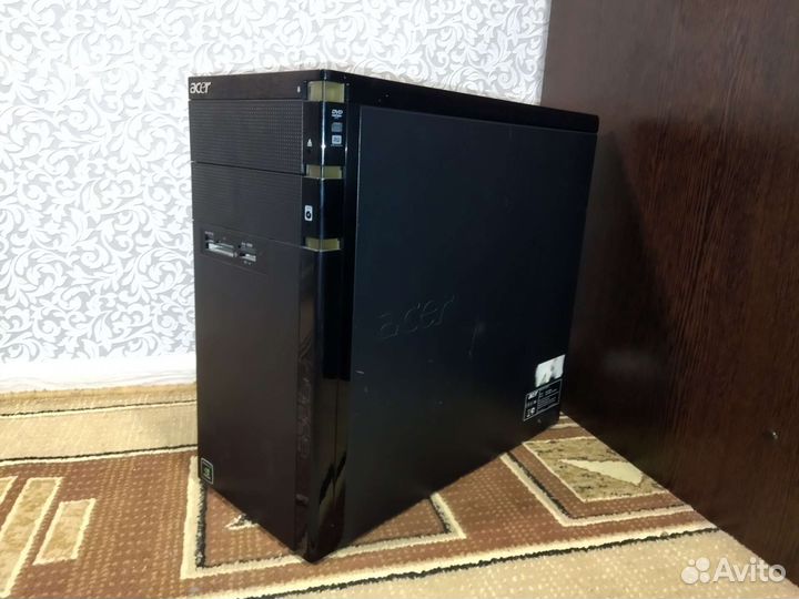 Корпус, материнская плата