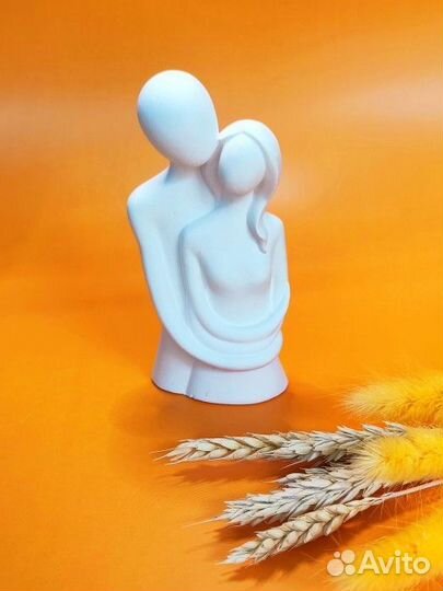 Статуэтка гипсовая