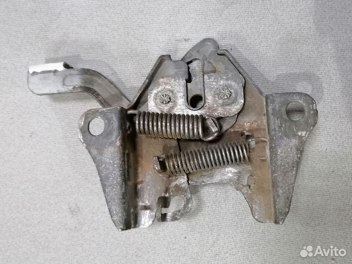 Замок капота Kia Sephia/Shuma 1996-2001