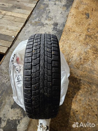 Dunlop Winter Maxx 215/60 R17