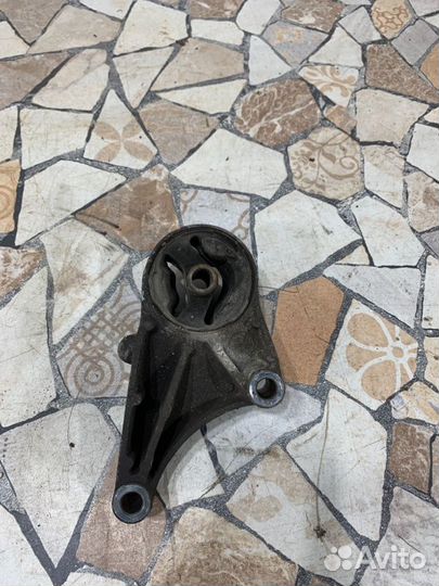 Опора МКПП Opel Astra хетчбэк 1.8 Z18XER 2007