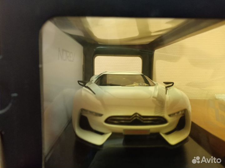 Масштабная модель Citroen GT 1:18