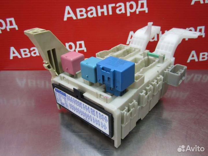 Блок предохранителей Toyota Yaris XP90 2SZ-FE 2008