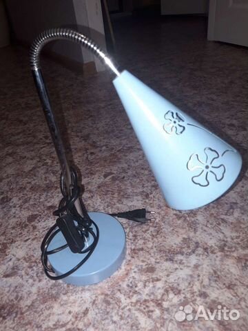 Лампа настольная