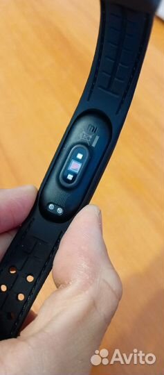 Фитнес браслет xiaomi mi band 4