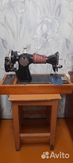 Швейная машинка подольская ручная