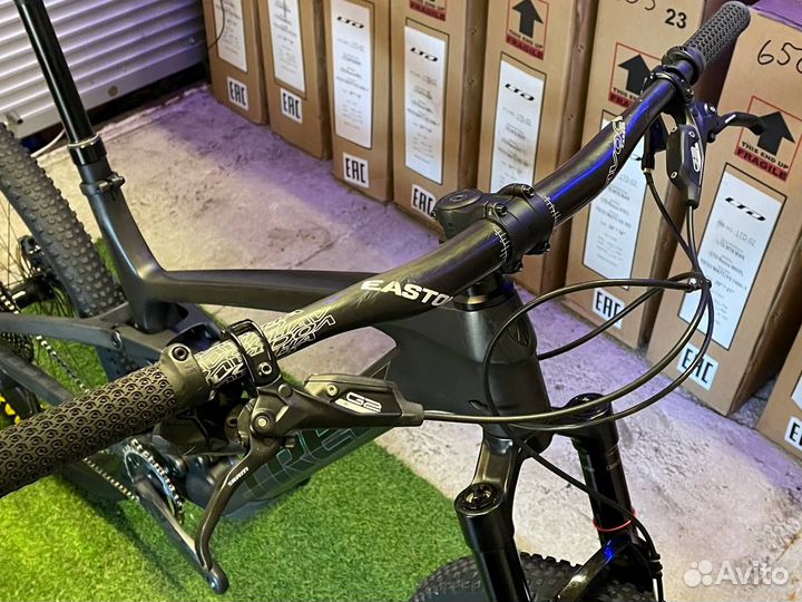 Топовый Trek Top Fuel 9.8 GX AXS RockShox Sid