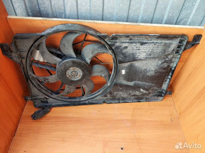 Вентилятор охлаждения Форд Фокус 2 / С-Макс