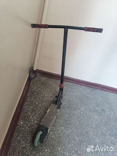 Трюковой самокат