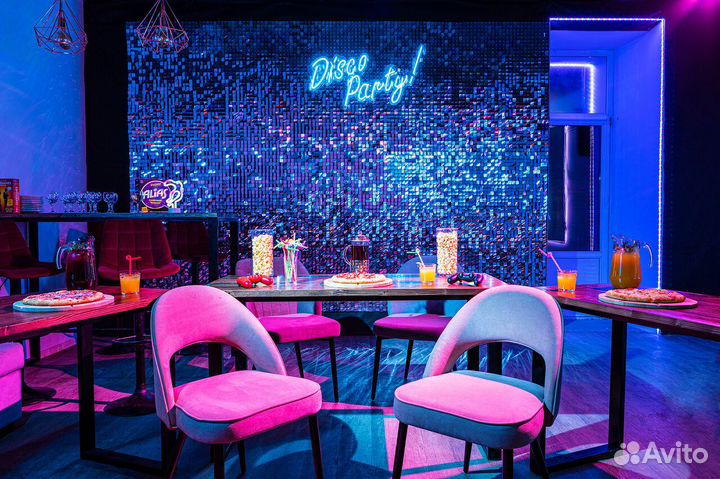 Аренда лофта с караоке в центре с балконом