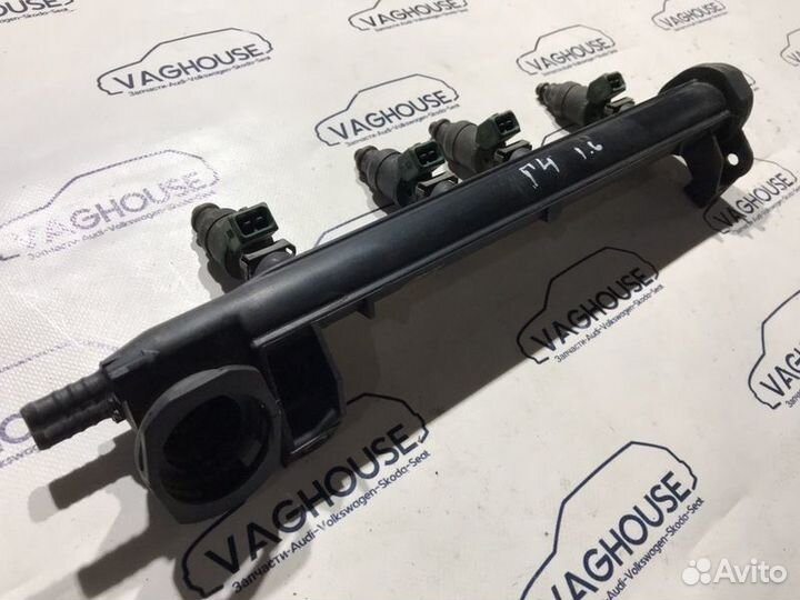 Рампа топливная Volkswagen Golf MK4 1.6 2002