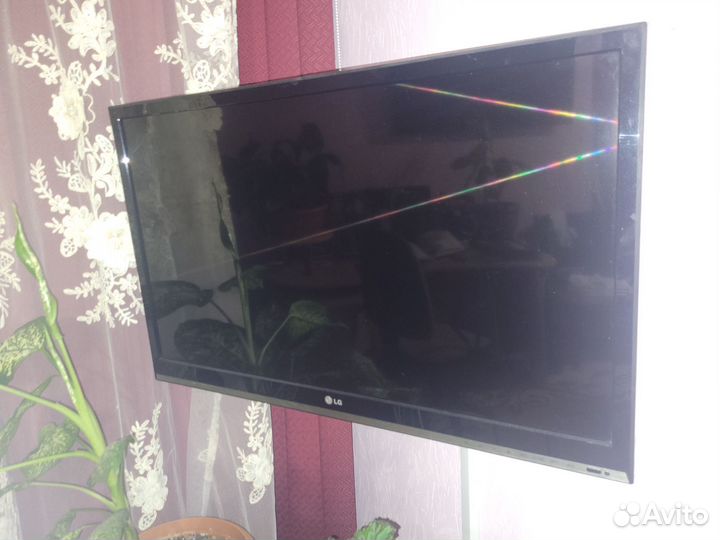 Samsung, LG