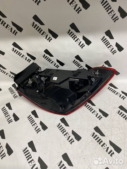 Задний левый внешний фонарь Mercedes-Benz A klasse