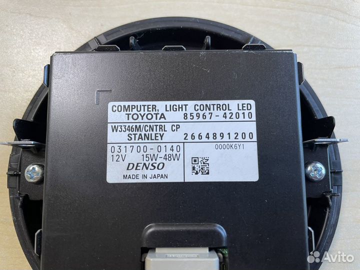 Toyota RAV4 блок фары LED 2015-2018 год