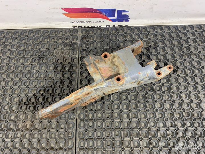 1452209 Кронштейн рессоры левый Daf XF105