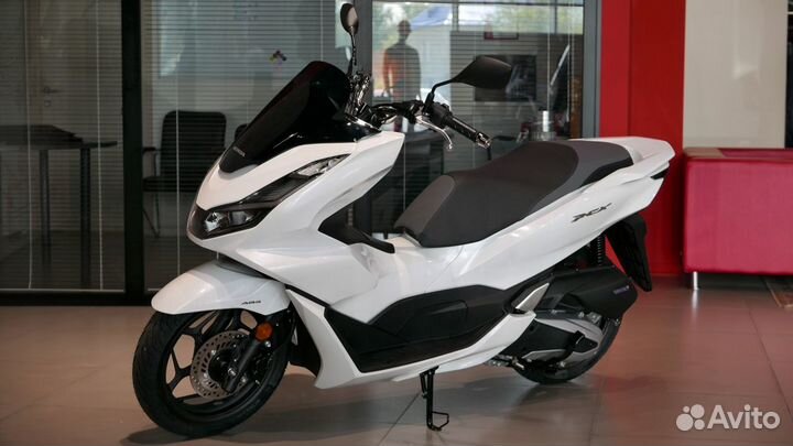 Скутер Honda PCX125