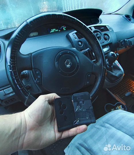 Ключ Renault Megane / Renault Scenic с привязкой
