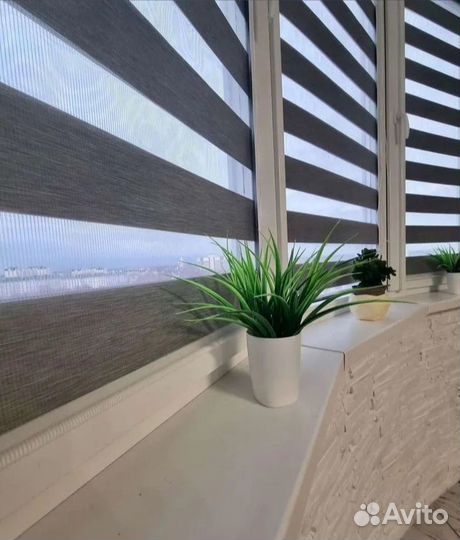 Жалюзи, рулонные шторы день-ночь