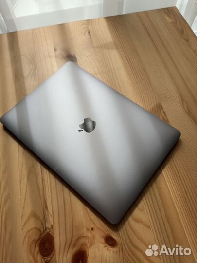 MacBook Pro (13 дюйм., 2017 г.)