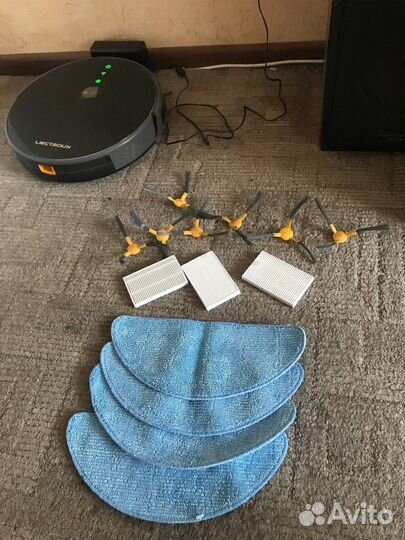 Робот пылесос liectroux