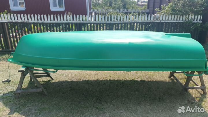 Лодка тортила