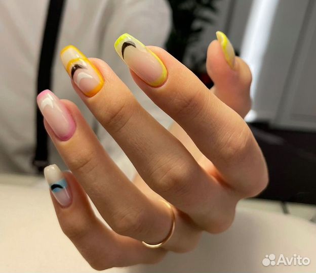 Маникюр с покрытием гель-лак, наращивание