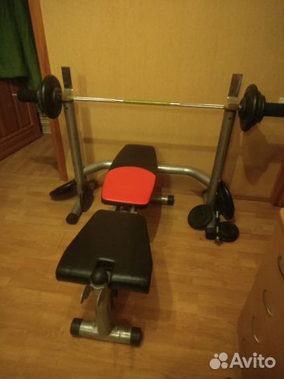 Скамья для жима лежа со штангой