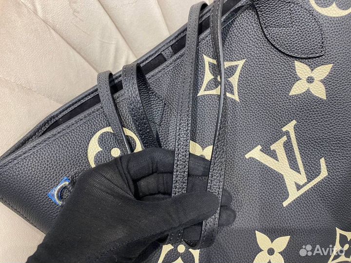 Сумка Louis Vuitton Neverfull