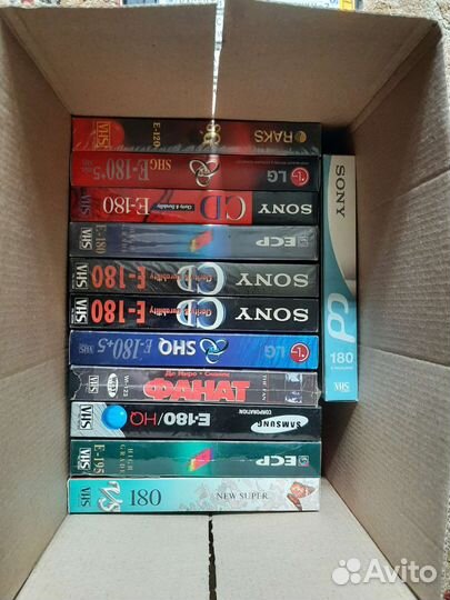 Видеокассеты VHS с фильмами