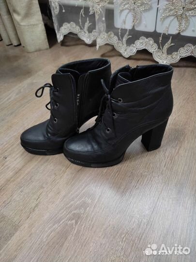 Ботинки демисезонные 40