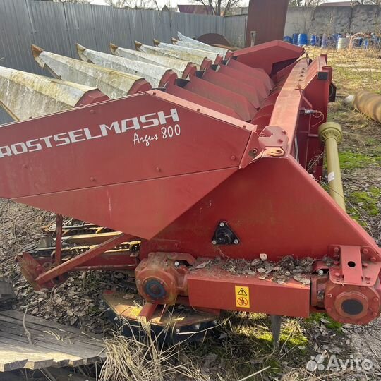 Жатка кукурузная