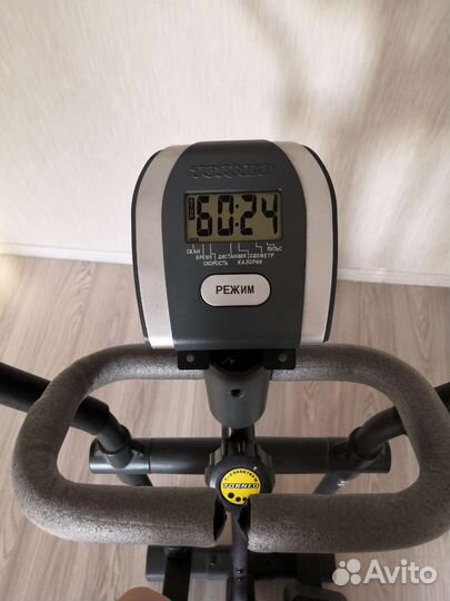 Эллиптический тренажер torneo