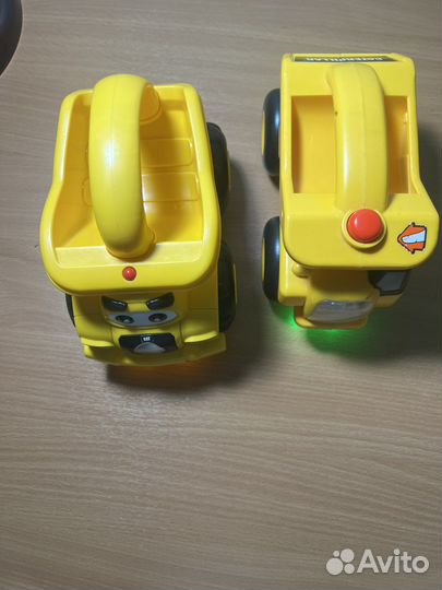 Две машинки CAT