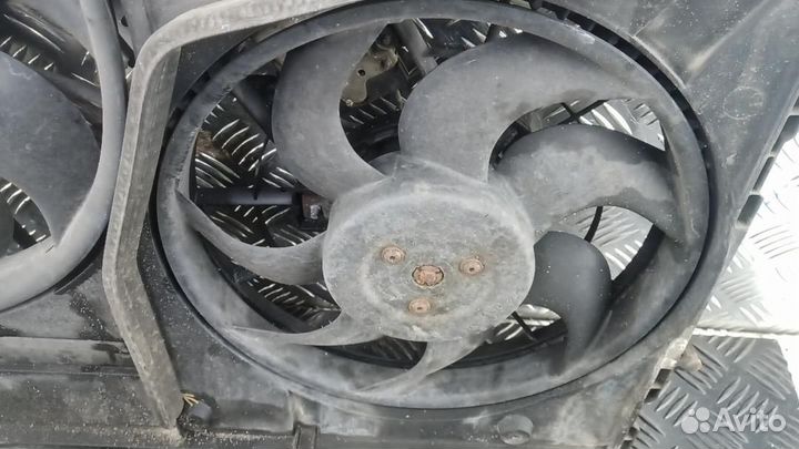 Вентилятор радиатора Audi Q7 4L 2006