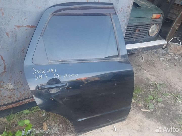 Задняя правая дверь suzuki sx4
