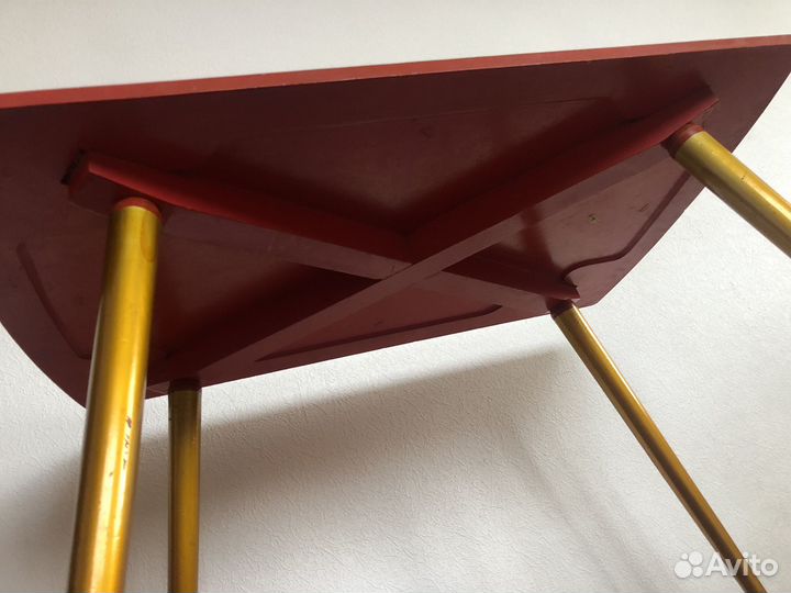 Детский столик