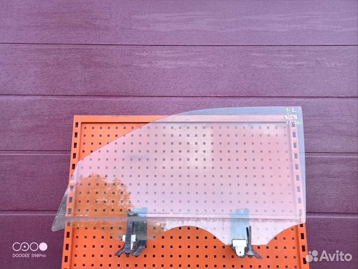 Стекло переднее левое Nissan x-trail t 31