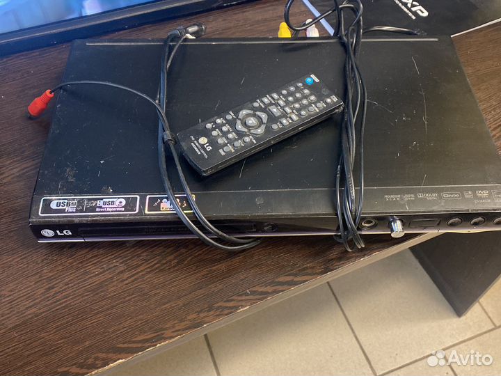 DVD плеер LG DVX453k
